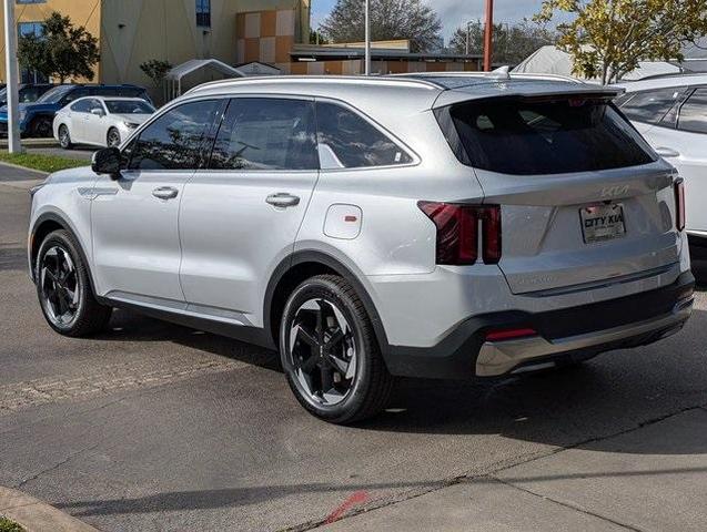 Photo of 2025 Silky Silver Kia Sorento Hybrid