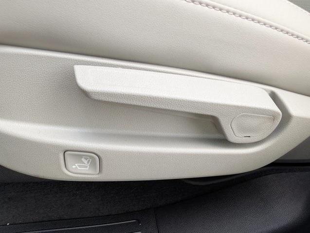 Photo of 2025 Red Kia Sorento
