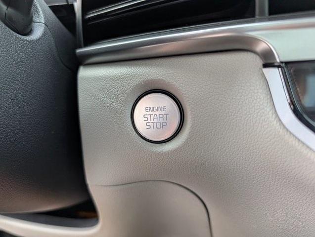 Photo of 2025 Red Kia Sorento