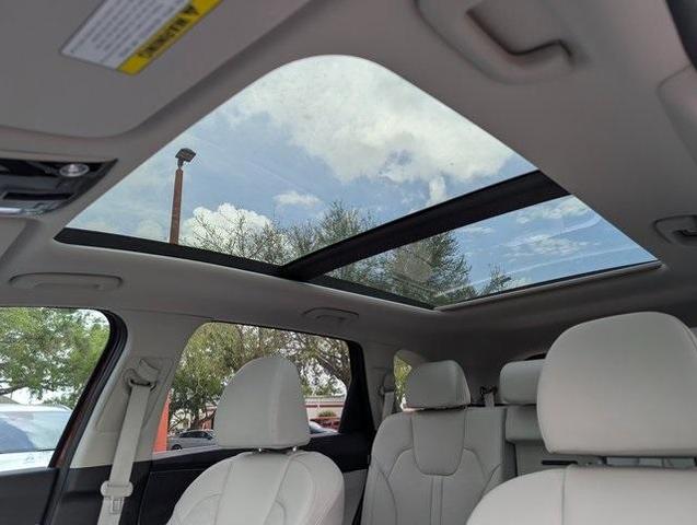Photo of 2025 Red Kia Sorento