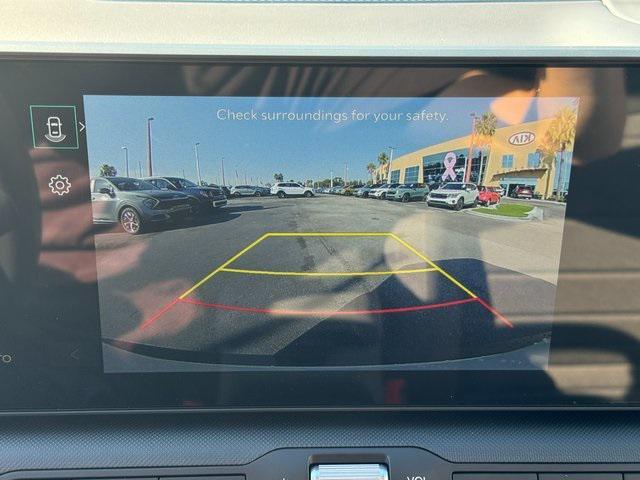 Photo of 2025 Snow White Pearl Kia K4
