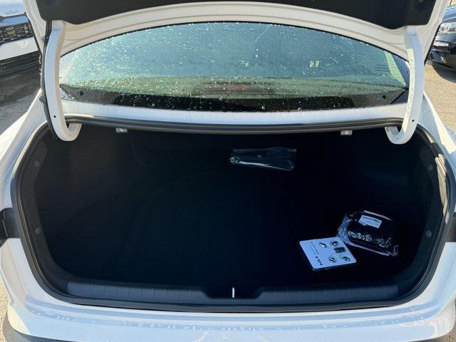 Photo of 2025 Snow White Pearl Kia K4
