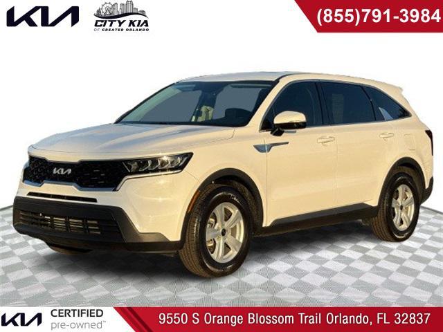Photo of 2023 Glacial White Pearl Kia Sorento