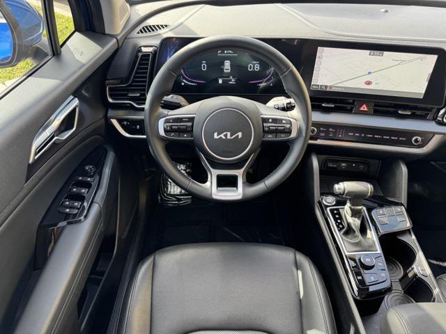 Photo of 2024 Sapphire Blue Kia Sportage