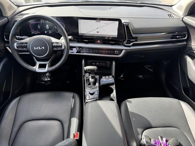 Photo of 2024 Sapphire Blue Kia Sportage