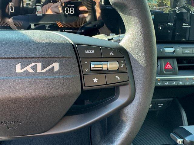 Photo of 2025 Currant Red Kia K4