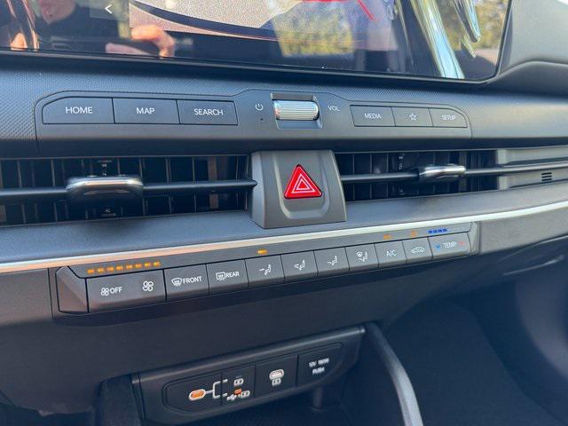 Photo of 2025 Currant Red Kia K4