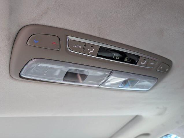 Photo of 2025 Ebony Black Kia Telluride