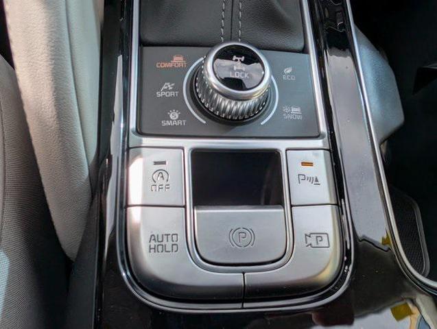 Photo of 2025 Ebony Black Kia Telluride