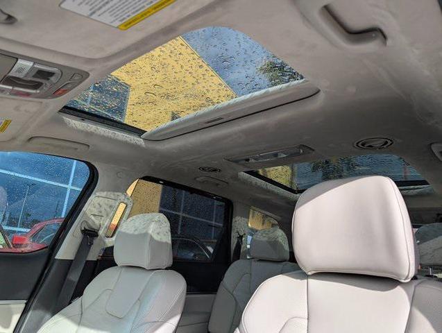 Photo of 2025 Ebony Black Kia Telluride
