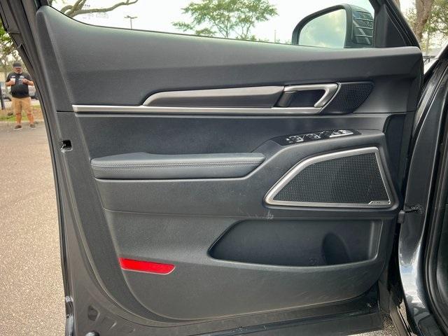 Photo of 2024 Gravity Gray Kia Telluride