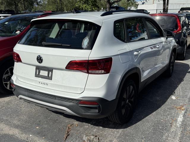 Photo of 2022 Pure White Volkswagen Taos