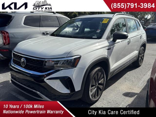 Photo of 2022 Pure White Volkswagen Taos