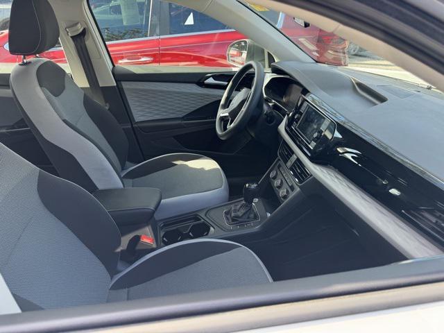 Photo of 2022 Pure White Volkswagen Taos