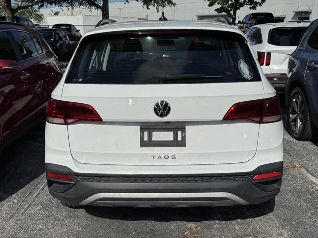 Photo of 2022 Pure White Volkswagen Taos
