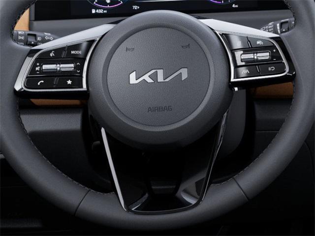Photo of 2025 Snow White Pearl Kia Seltos
