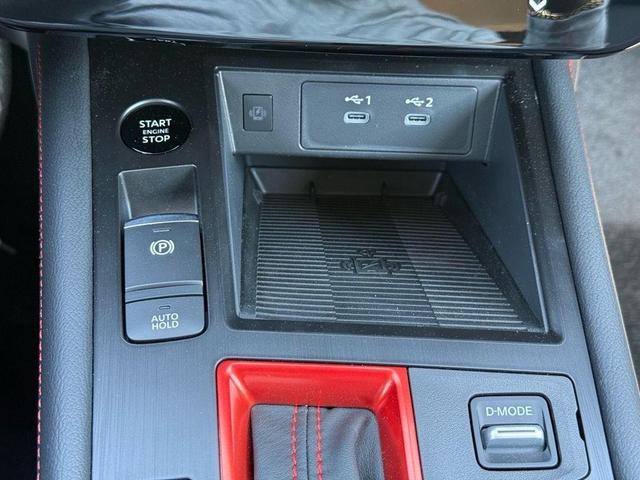 Photo of 2025 2t Gun Red Roof Nissan Kicks