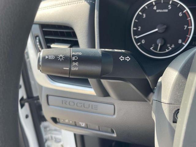 Photo of 2025 Everest White P Nissan Rogue
