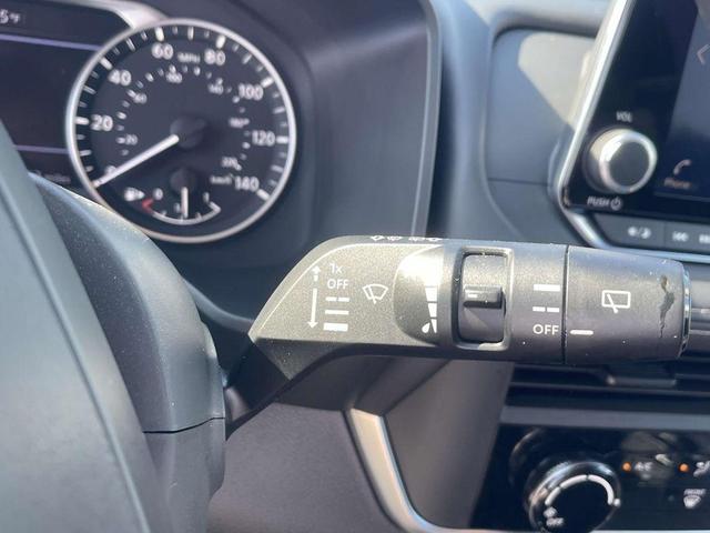 Photo of 2025 Everest White P Nissan Rogue