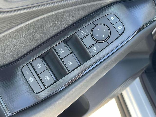 Photo of 2025 Everest White P Nissan Rogue
