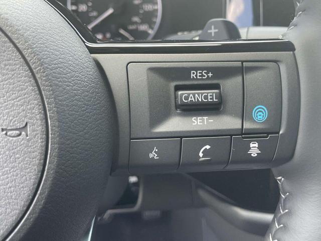 Photo of 2025 Obsidian Green Nissan Pathfinder