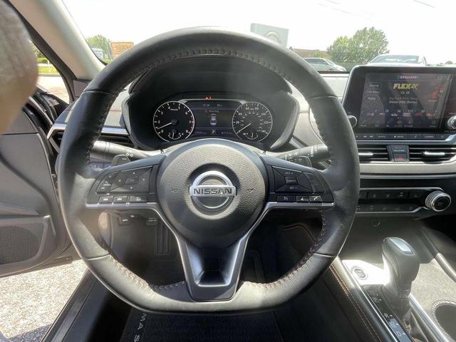 Photo of 2022 Gun Metallic Nissan Altima