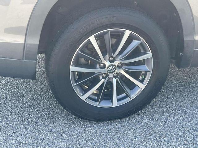 Photo of 2018 Gray Toyota Highlander