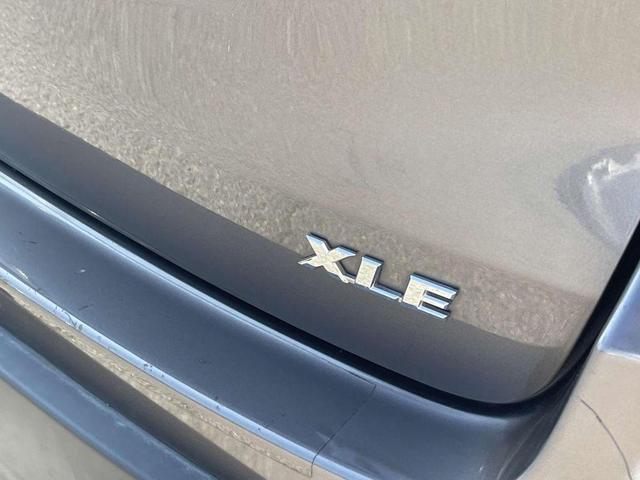 Photo of 2018 Gray Toyota Highlander