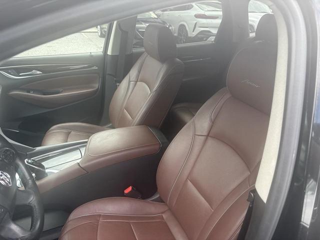 Photo of 2020 Ebony Twilight Metallic Buick Enclave