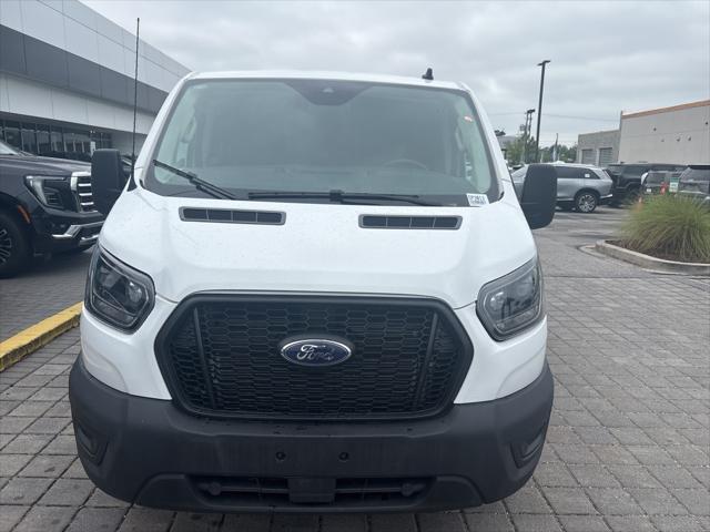 Photo of 2023 Oxford White Ford Transit-250