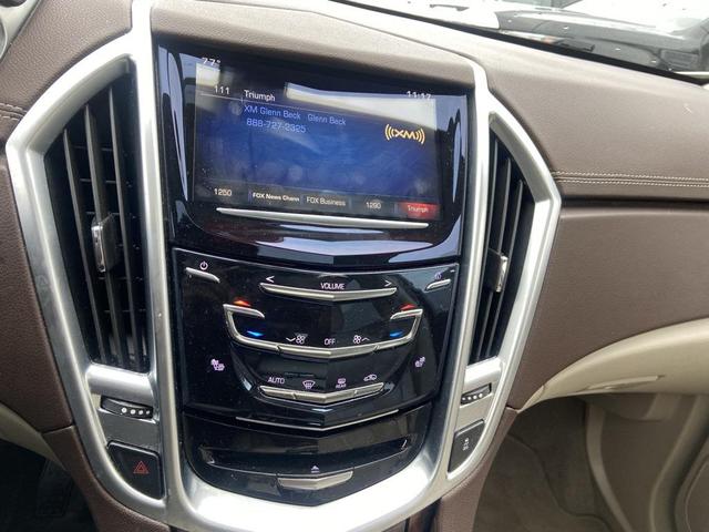 Photo of 2016 Silver Coast Metallic Cadillac SRX