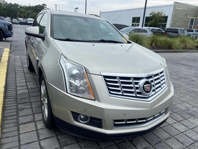 Photo of 2016 Silver Coast Metallic Cadillac SRX