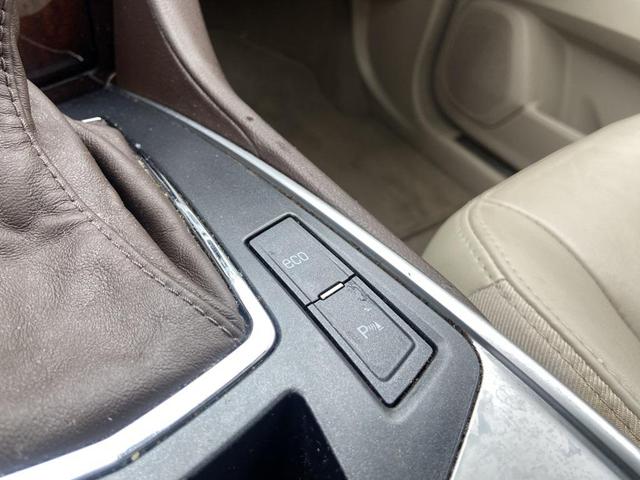 Photo of 2016 Silver Coast Metallic Cadillac SRX