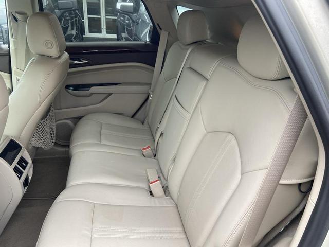 Photo of 2016 Silver Coast Metallic Cadillac SRX