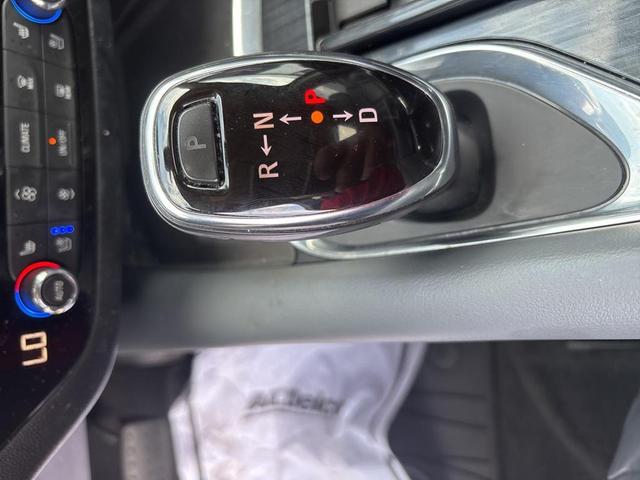 Photo of 2019 Quicksilver Metallic Buick Enclave