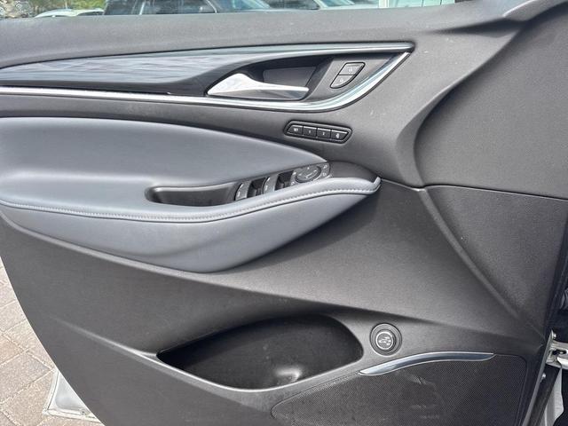 Photo of 2019 Quicksilver Metallic Buick Enclave