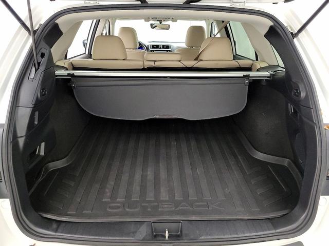 Photo of 2019 White Subaru Outback