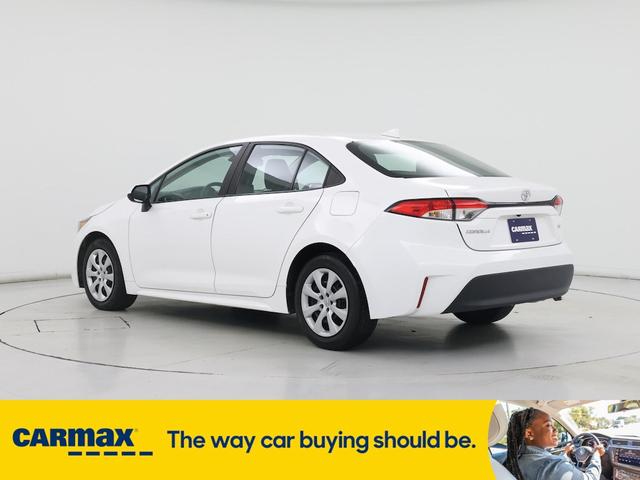 Photo of 2023 White Toyota Corolla