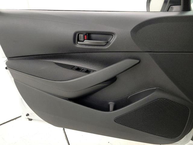 Photo of 2023 White Toyota Corolla