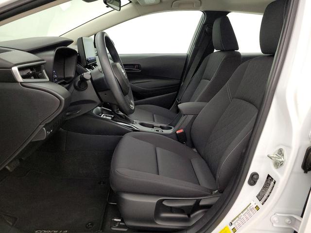 Photo of 2023 White Toyota Corolla