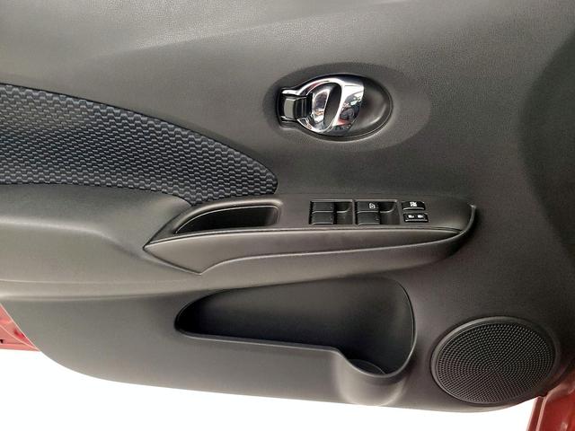 Photo of 2016 Red Nissan Versa Note