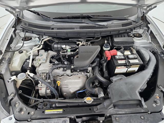 Photo of 2015 Silver Nissan Rogue Select
