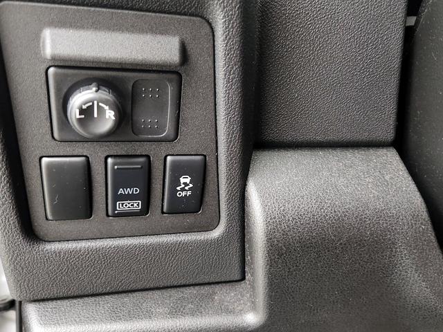 Photo of 2015 Silver Nissan Rogue Select