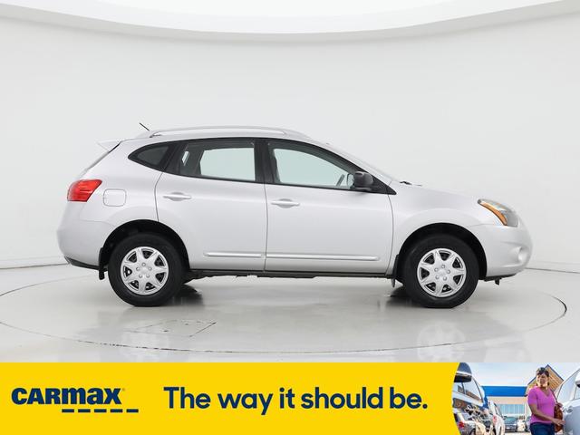 Photo of 2015 Silver Nissan Rogue Select