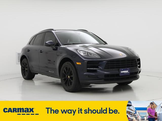 Photo of 2021 Blue Porsche Macan