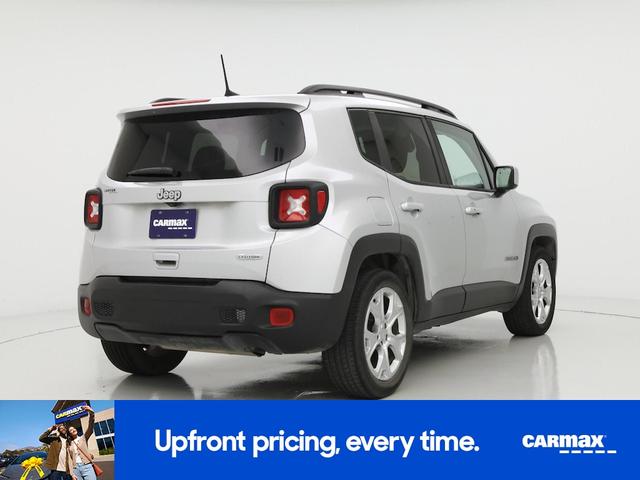 Photo of 2019 Silver Jeep Renegade
