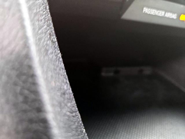Photo of 2020 White Honda Civic