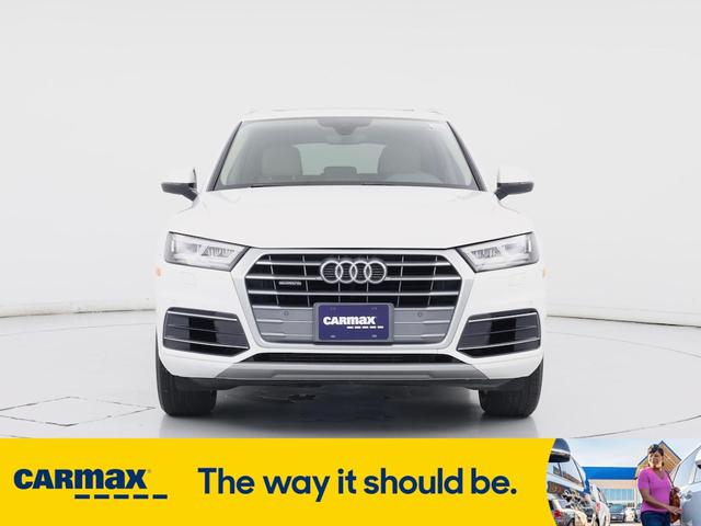 Photo of 2018 White Audi Q5