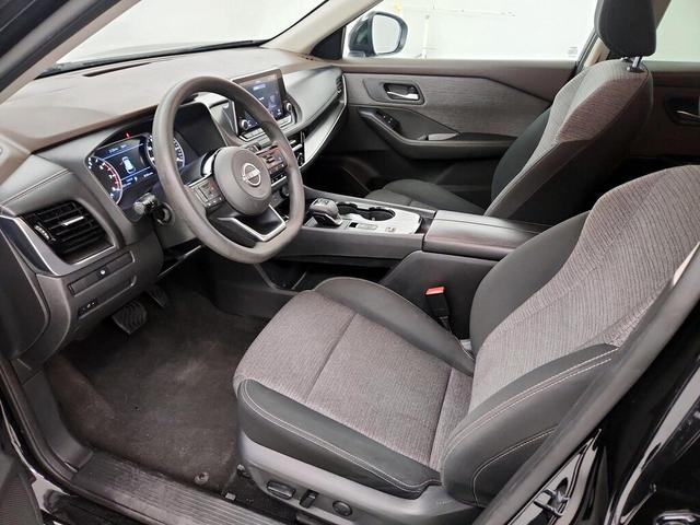 Photo of 2022 Black Nissan Rogue