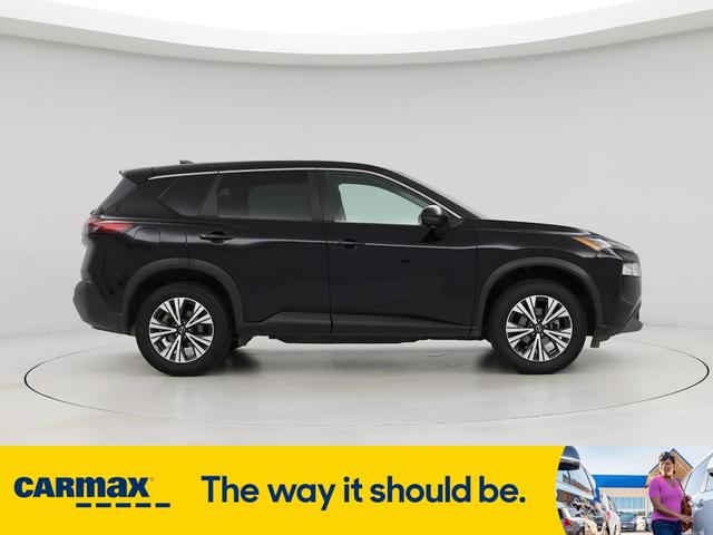 Photo of 2022 Black Nissan Rogue